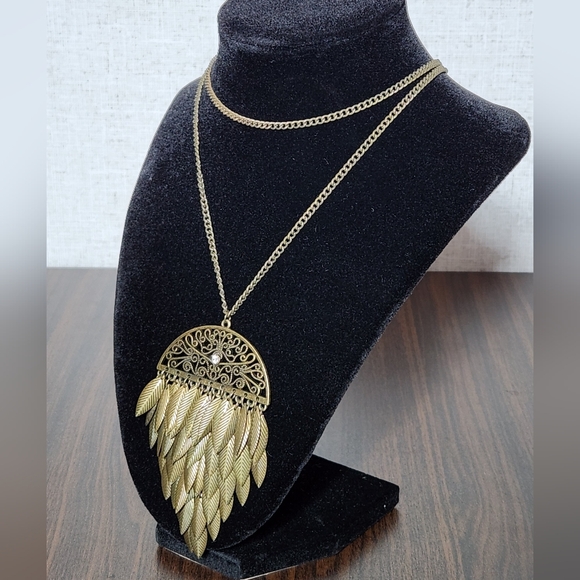 Boho Long Feather Necklace - Picture 6 of 9